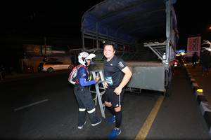 BIB: 
                            <button type="button" onclick="openModal(23017206)" class="btn btn-primary btn-sm float-right btn-popup" data-toggle="modal" data-target=".modal-high-quality">
                        <i class="fas fa-shopping-cart"></i> Add to Cart
                    </button>
                                            <button type="button" onclick="isThisMe(23017206, true)" class="btn btn-success btn-sm float-right btn-popup btn-isme hidden" data-toggle="tooltip" data-placement="bottom" title="นี่คือรูปของคุณใช่ไหม คลิกที่นี่เพื่อเอาเข้าอัลบั้ม">
                        <i class="fas fa-plus"></i> Add to album
                    </button>
                    <button type="button" onclick="isThisMe(23017206, false)" class="btn btn-warning btn-sm float-right btn-popup btn-isnotme hidden">
                        <i class="fas fa-ban"></i> Remove from album
                    </button>